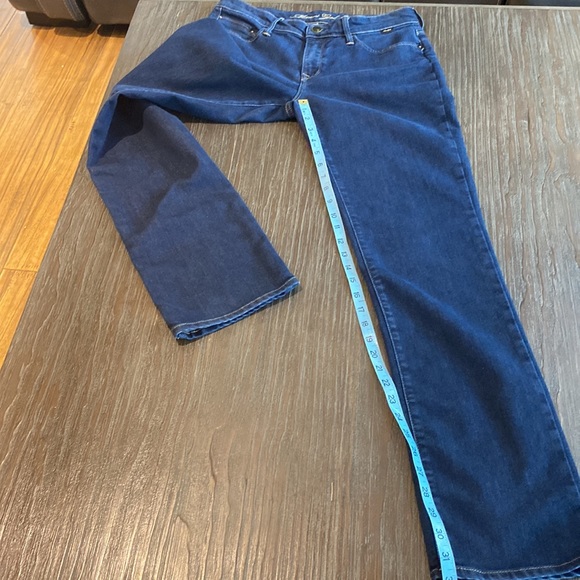 Mavi Gold ladies denim in size 30 x 32. Molly straight regular rise. - Picture 10 of 11